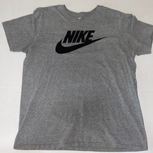 Nike Mens Grey Tee (Large)